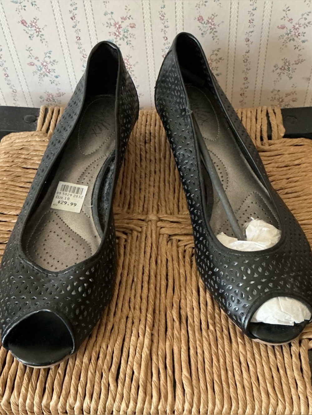 Dex Flex Black Women's Peep Toe Ballet perforated Flats
